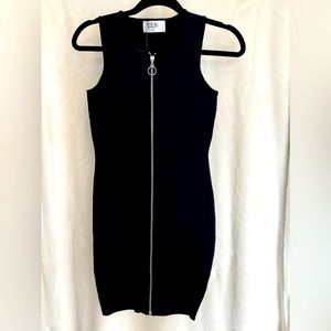 Seek The Label, black xs body con zip up dress NWT 🔥